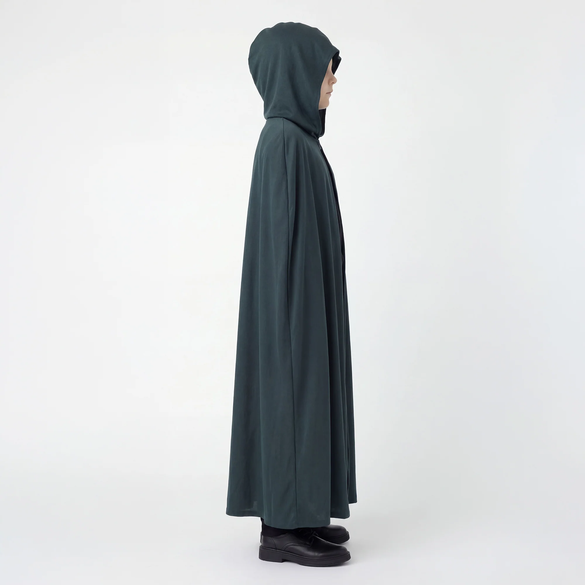 Junior The Traitors Cloak - Image 3